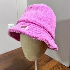 UGG Faux Fur Bucket Hat in Pink